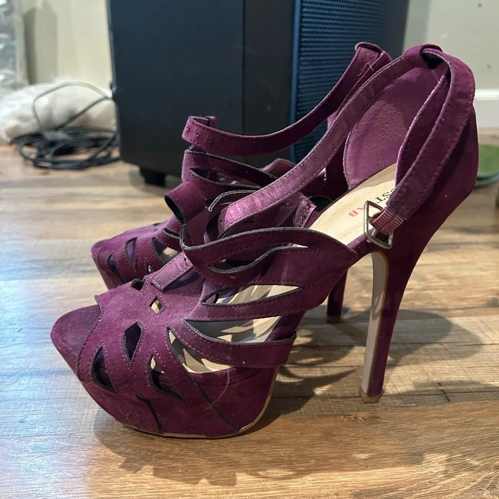 JustFab Women's Plum Strappy Heels - Picture 2 of 2